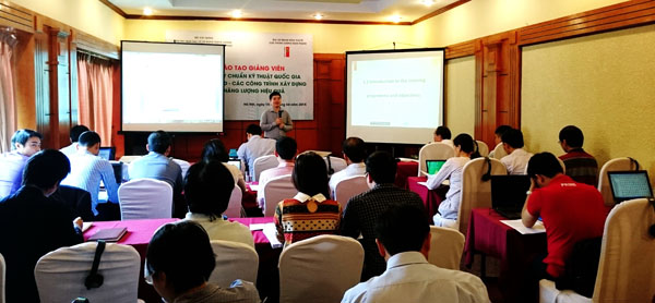 Đào[-]tạo[-]giảng[-]viên[-]tương[-]lai[-]áp[-]dụng[-]quy[-]chuẩn[-]kỹ[-]thuật[-]quốc[-]gia